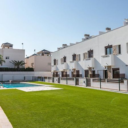 Bahia Homes Torrevieja Bagian luar foto
