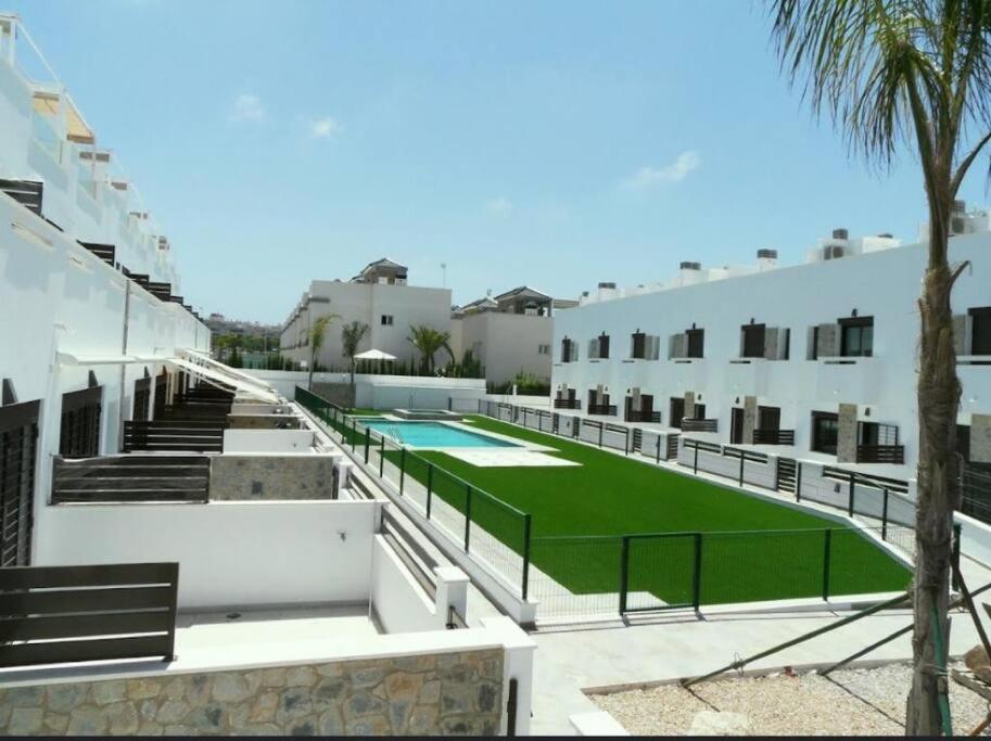 Bahia Homes Torrevieja Bagian luar foto