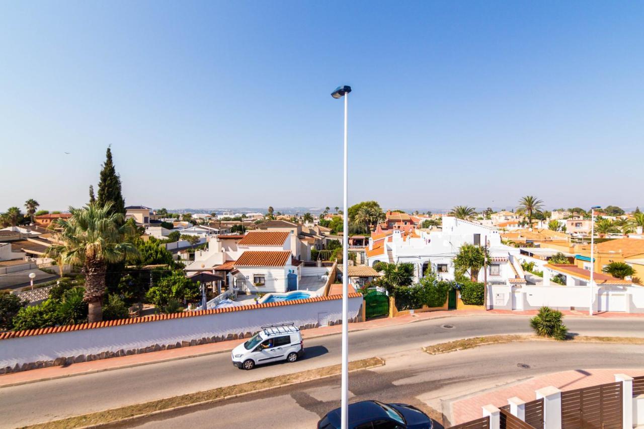 Bahia Homes Torrevieja Bagian luar foto