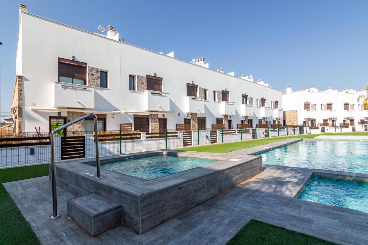 Bahia Homes Torrevieja Bagian luar foto