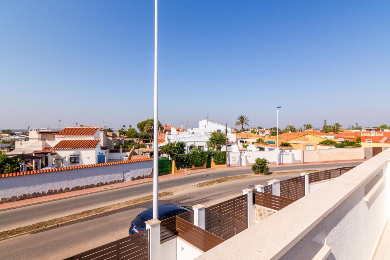 Bahia Homes Torrevieja Bagian luar foto