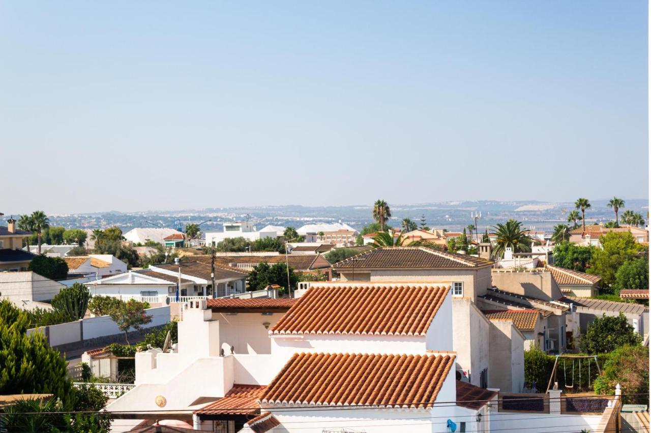 Bahia Homes Torrevieja Bagian luar foto